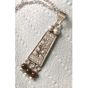 680 collier argent sterling et grenat,